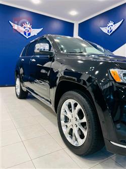 جیپ گراند شیرۆکی